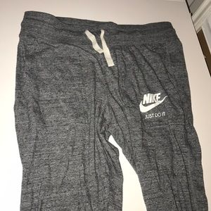 NIKE Capri joggers
